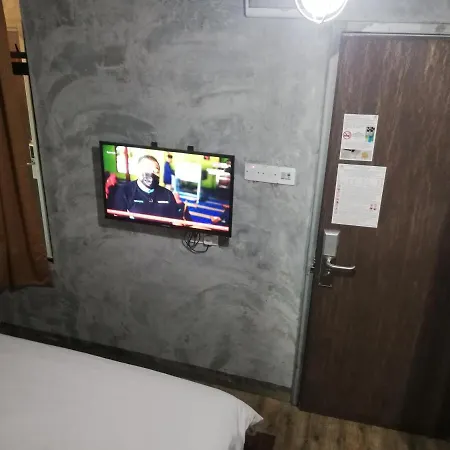 Myera Hotel Banting  Exterior photo